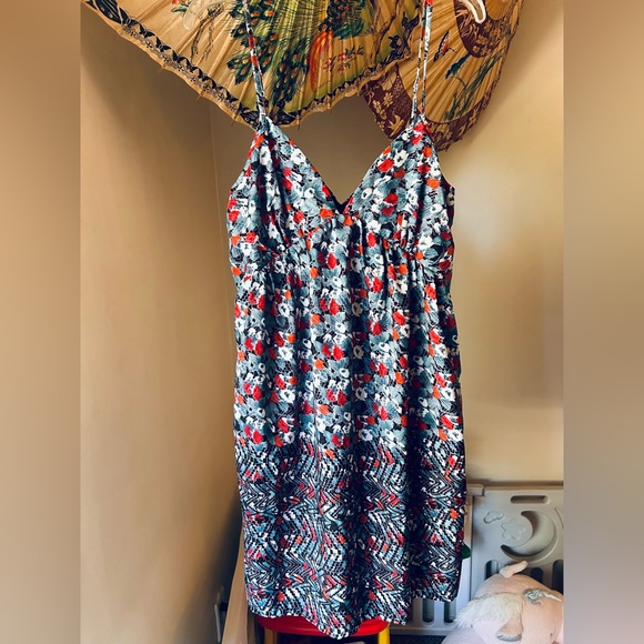 W118 by Walter Baker Spaghetti Strap V-neck Watercolor Floral Printed Mini-Dress - Picture 2 of 4